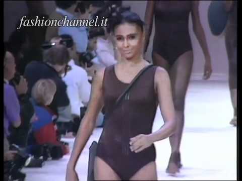 "Issey Miyake" Spring Summer 1992 Paris 2 of 4 Pret a Porter Woman by FashionChannel