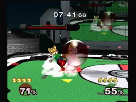 CoMo Clubhouse Melee - Krevlar (Peach) VS Hank (Marth/Fox)