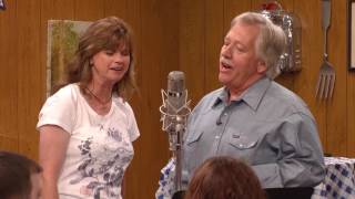 John Conlee sings &quot;Common Man&quot;