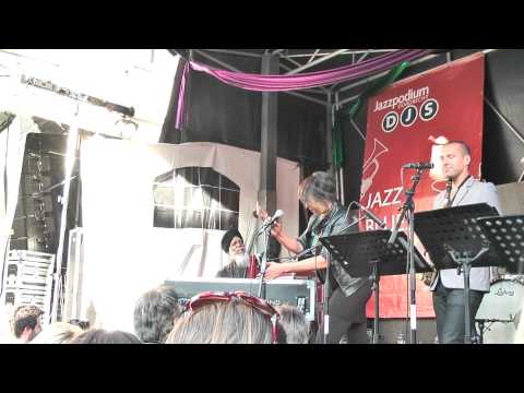 jazzinvaders ft. Dr. Lonnie Smith @ big rivers 2012