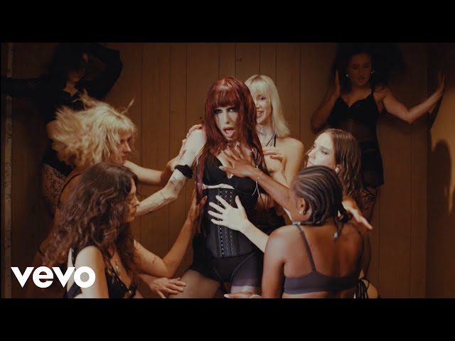 Chandler Leighton aus USA mit 'F Off Off My Mind' (jetzt ansehen!) | Dance Alternativ!