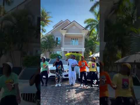 😉Isshhh. NICE KISS 😘 CHALLENGE ACTIVATED Twende kazi. 💋#NiceKissChallenge 😘