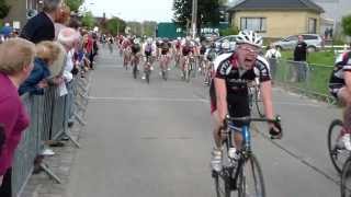 preview picture of video 'Wedstrijd te Gavere (30/04/2012) (A - categorie) (WAOD) (NGMT Cycling Team)'