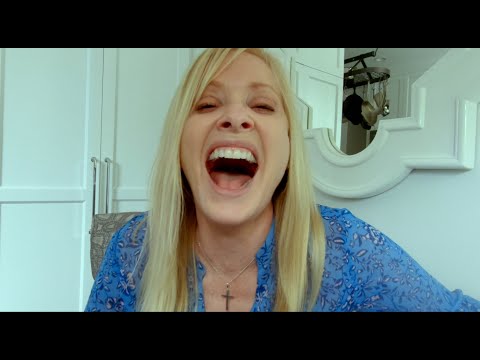 Barbara Crampton Interview for Alone With You