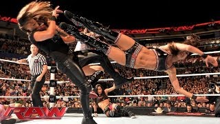 Natalya & The Bella Twins vs. Summer Rae, AJ Lee & Tamina Snuka: Raw, Dec. 2, 2013