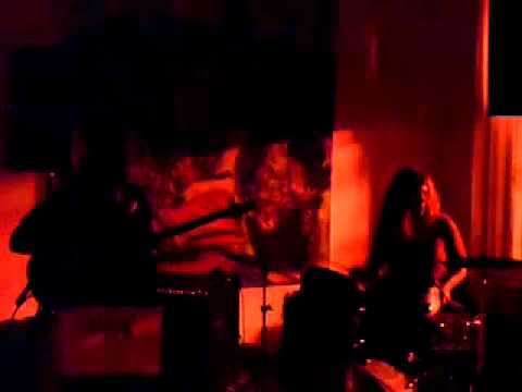 [zBug] 20110804 The Luggage Store New Music Series (excerpt 2; 9:02 of 60:00)