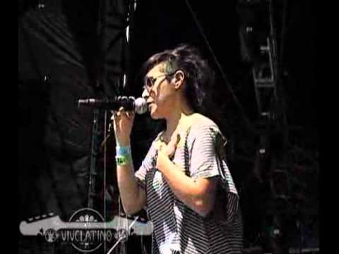 Presentación - Tijuana No! en el Vive Latino 2010 - Spanish Bombs