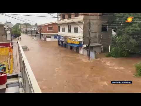 SÃO JOÃO DA BOA VISTA ENFRENTA CAOS APÓS TEMPORAL COM RUAS ALAGADAS E CASAS INVADIDAS PELA ÁGUA