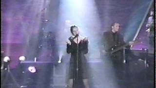 10,000 Maniacs - &quot;Candy Everybody Wants&quot;