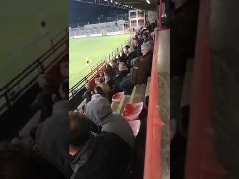 RFC Seraing   Chatelet Farciennes 2018 2019 Staff et dirigeant visiteurs au coup de sifflet final