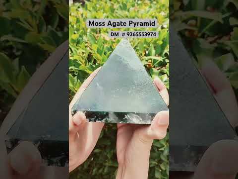 Green moss agate stone pyramid, for vastu