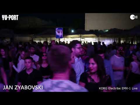 Jan Zyabovski (Black Hole Recordings) - Live Korg Electribe EMX-1 - YU-PORT Bus Station - Dubs Event