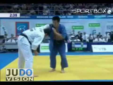 JUDO 2009 Grand Slam Moscow: Masaaki Fukuoka 福岡政章 (JPN) - Hovhannes Davtyan (ARM)