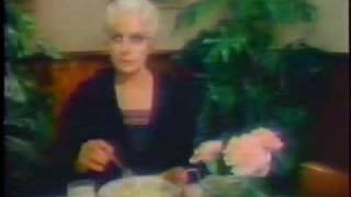 Liza Minnelli in A Matter of Time (1976) 04/10