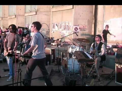 Lindja - Nje Bashqe me Lule