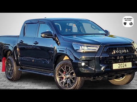 Toyota Hilux GR SPORT - Image 2
