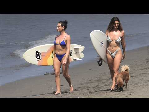 Girls Go For A Grovel – Canggu