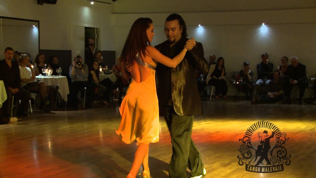 Chicho Frumboli & Juana Sepulveda 4/4 - Tango Malevaje nov. 2012