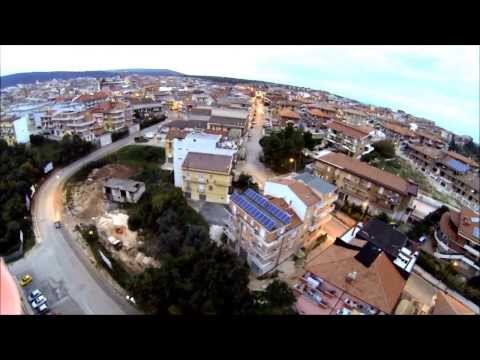Gli Ufo....  Sannicandresi   -    Video di San Nicandro Garganico visto dall'alto