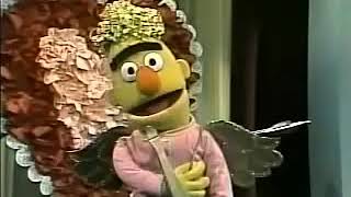 Sesame Street 👀 Bert sings &#39;&#39;That&#39;s Love&#39;&#39; 👀