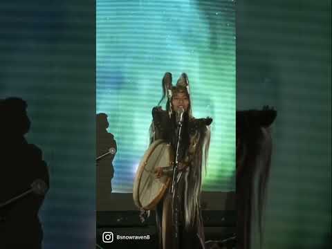 Snow Raven - SUOR of OLOX at the Amazon Prophecy fundraising