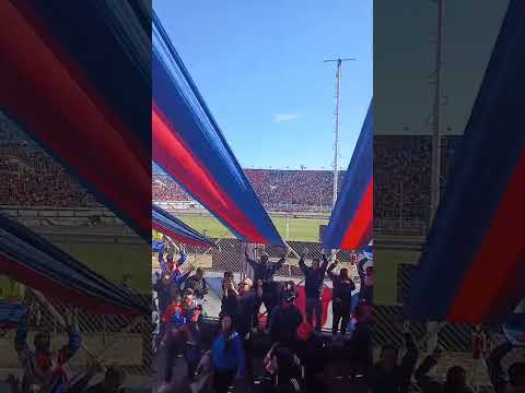 "Fumada está tu hinchada..." Barra: La Gloriosa Butteler &bull; Club: San Lorenzo