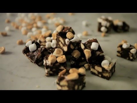 Kola, fudge, knäck och bräck av Sara Aasum Hultberg