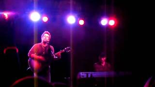 Lee Dewyze- Beautiful Like You (LIVE)