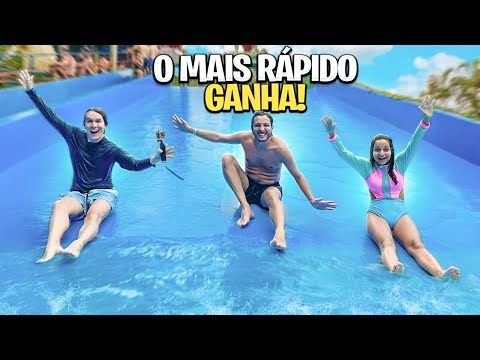 QUEM DESCER MAIS RÁPIDO NO TOBOGÃ GANHA - DESAFIO NO PARQUE AQUÁTICO