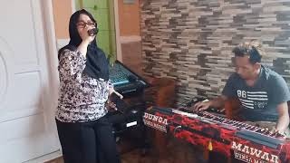 Download lagu LAGU BUGIS METTA MARILALENG VOC. HJ.YUNI YUNIANTI mp3 Download lagu LAGU BUGIS METTA MARILALENG VOC. HJ.YUNI YUNIANTI mp3