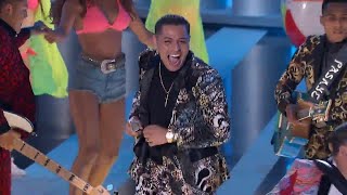 Grupo Firme &quot;El Amor No Fue Pa&#39; Mí&quot; en Premios de La Radio 2019