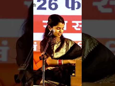 लाइव प्रोग्राम मैथिली ठाकुर #bhajan #bhajankirtan