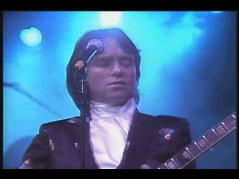 I'm Mandy, Fly Me - Live 1982