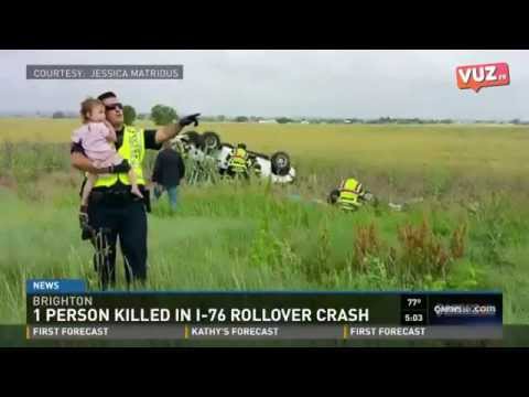 Police Officer Distracts Little Girl After Father Dies In Tragic car Accidents