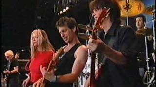 Blondie, &quot;Rapture&quot; (live) 1999 (HQ) Glastonbury