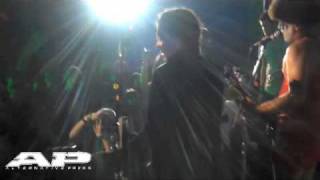 AP @ The Fest 8: Less Than Jake - Scott Farcas Takes It On The Chin