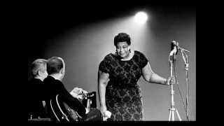 ELLA FITZGERALD -- NIGHT AND DAY- ( Cole Porter ) With Lyrics !