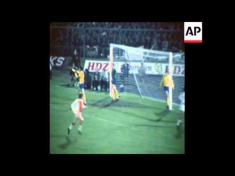 SYND 9-3-72 AJAX WINS 2:1 AGAINST ARSENAL IN A FOOTBALL MATCH IN AMSTERDAM