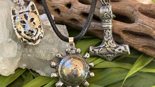 Pewter Pour Using A Button & Charms