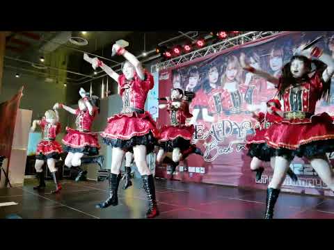 220424 Ready to Kiss - NONSTOP -Restart Dash- @ Ready to Kiss Back to Thailand - Donki Mall Thonglor