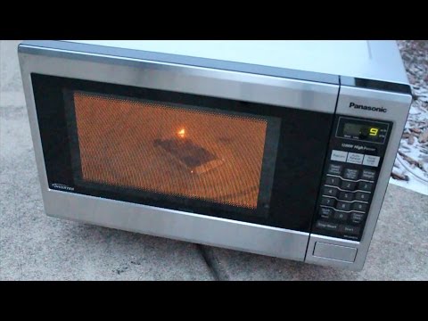iPhone 6 Microwave Test | iPhone 6 in Microwave for 120 Seconds!