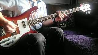 Saltcoats man plays "Eat The Gun" by Motörhead Bass cover #motorhead #basscover