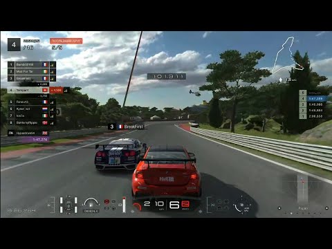 Last lap battle for podium