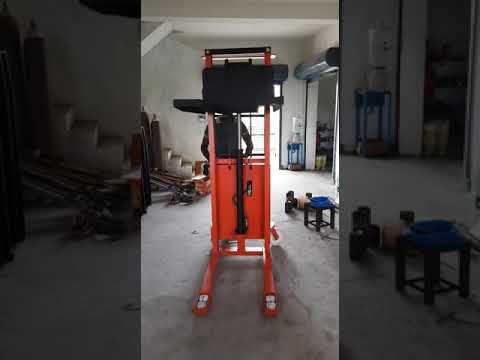 Pallet Semi Electric Stacker