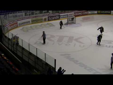 Maalikimara ottelusta Lukko-LaJy