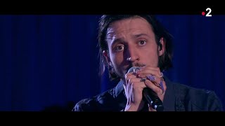 Roméo Elvis interprète en live &quot;Malade&quot; #ONPC