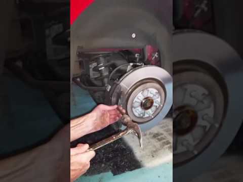 Changing Brembo brake pads on a 2014 Chevy SS part 5