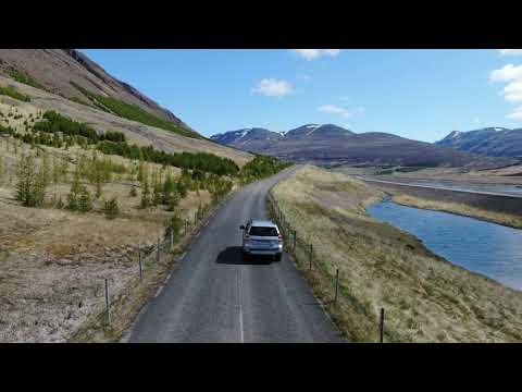 Using DJI Mavic 2 Zoom for a 4K moving car shot in beautiful Iceland