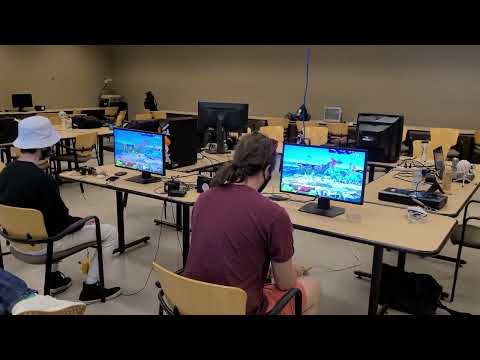 NadiA vs @pinkbombo91 Game 15 Last Stock Crowd View