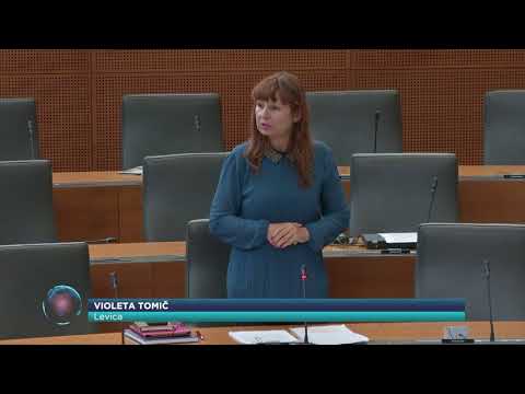 Bučke e36p01 - VIRUS V PARLAMENTU